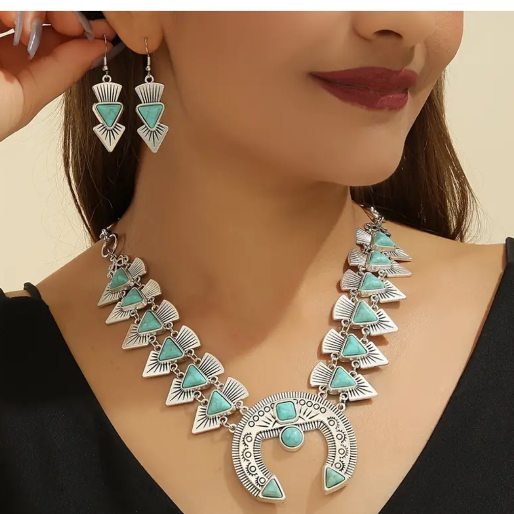 Women's Western Claw Style Necklace With Earrings